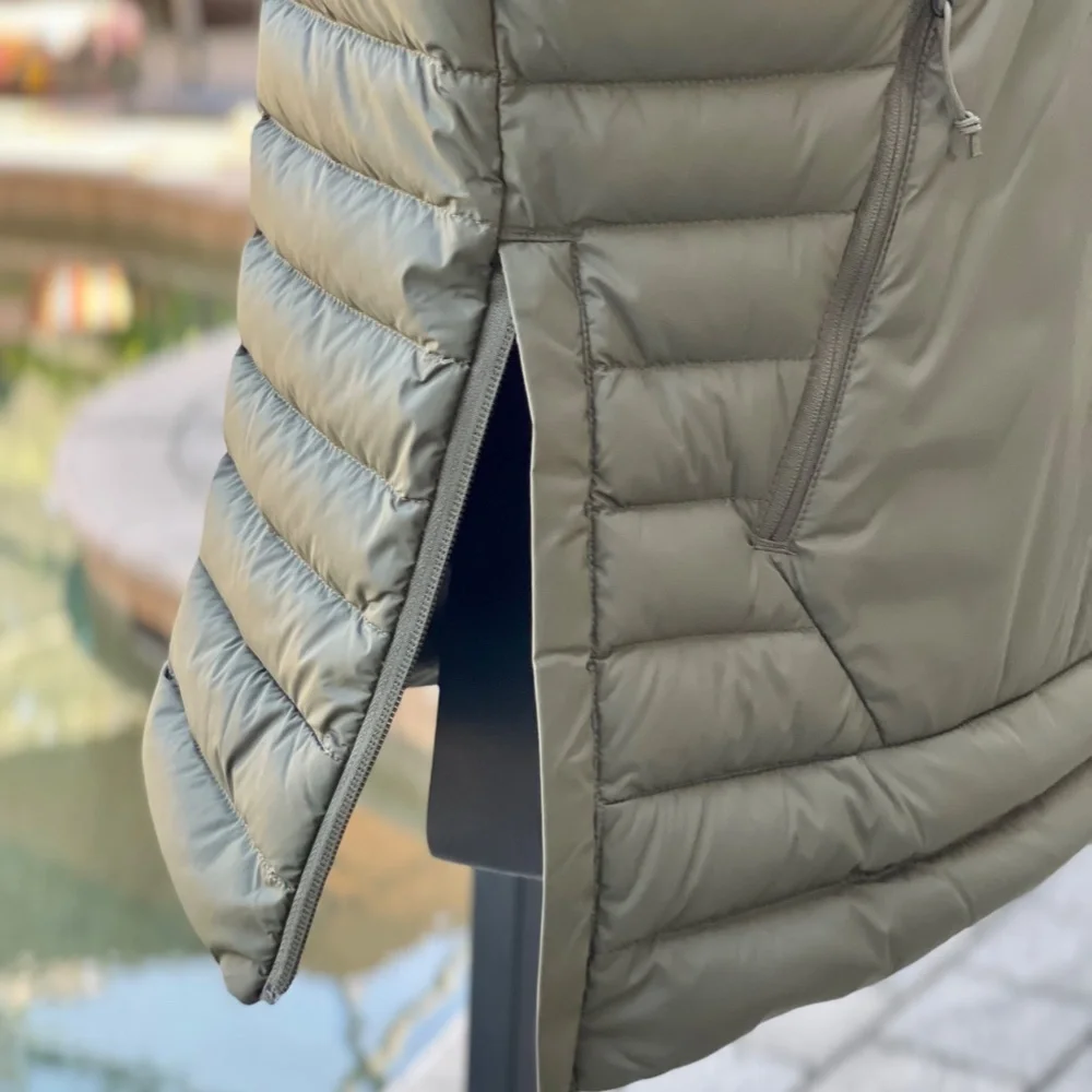 THE NORTH FACE STRETCH 700 FILL DOWN SLIM FIT GOOSE DOWN JACKET (LARGE)‎
